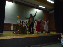 „Novogodišnji priručnik za zaljubljivanje“ predstava za djecu